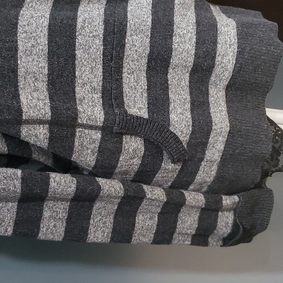 Style&Co Womens Gray and Black Striped Pullover Hoodie Sweater Size XL - Picture 3 of 10